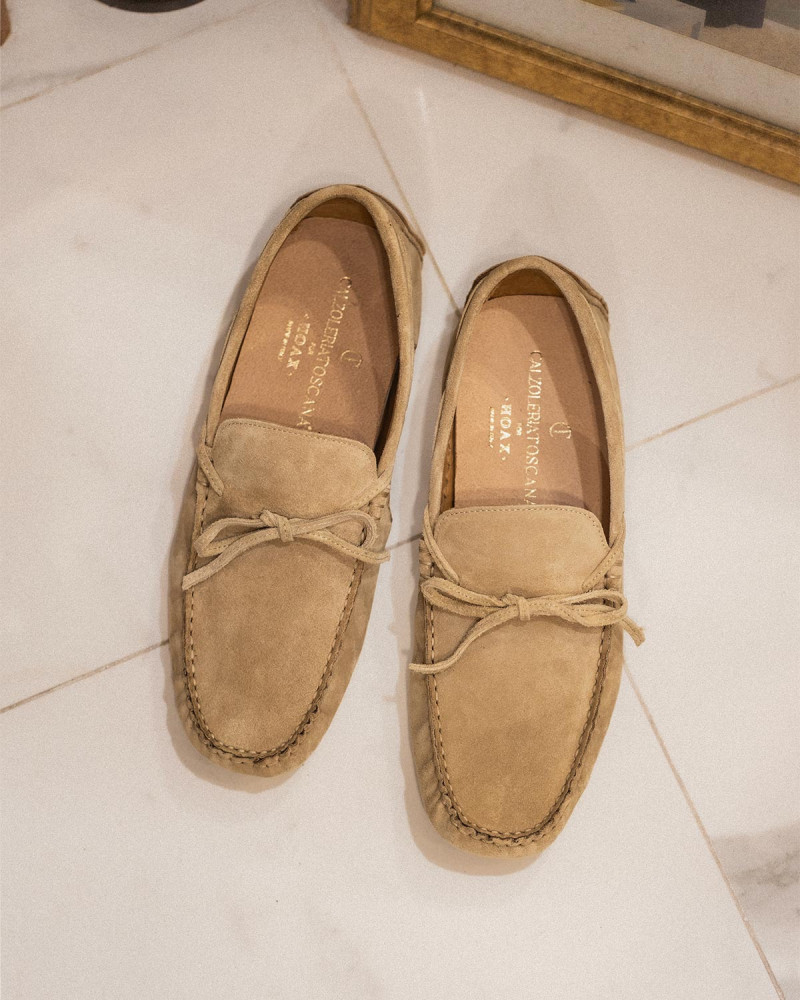 Calzoleria Toscana｜CEVIS Driving Shoes・Cream Suede