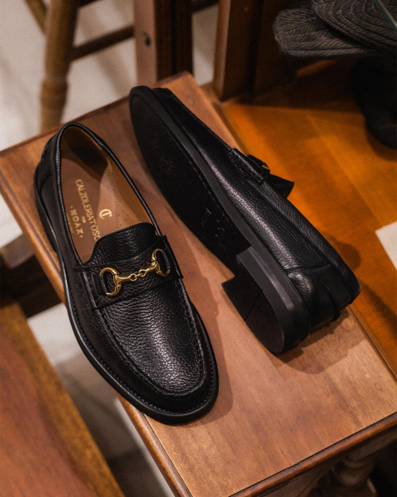 Calzoleria Toscana｜RODAS Horsebit Moccasins・Black Deer Pattern